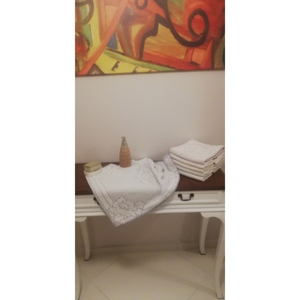 Saber Ayak Havlusu Jakarlı 50X70 cm - 50 x 70 cm - Beyaz - Bej Ayak Havlusu Fiyatı