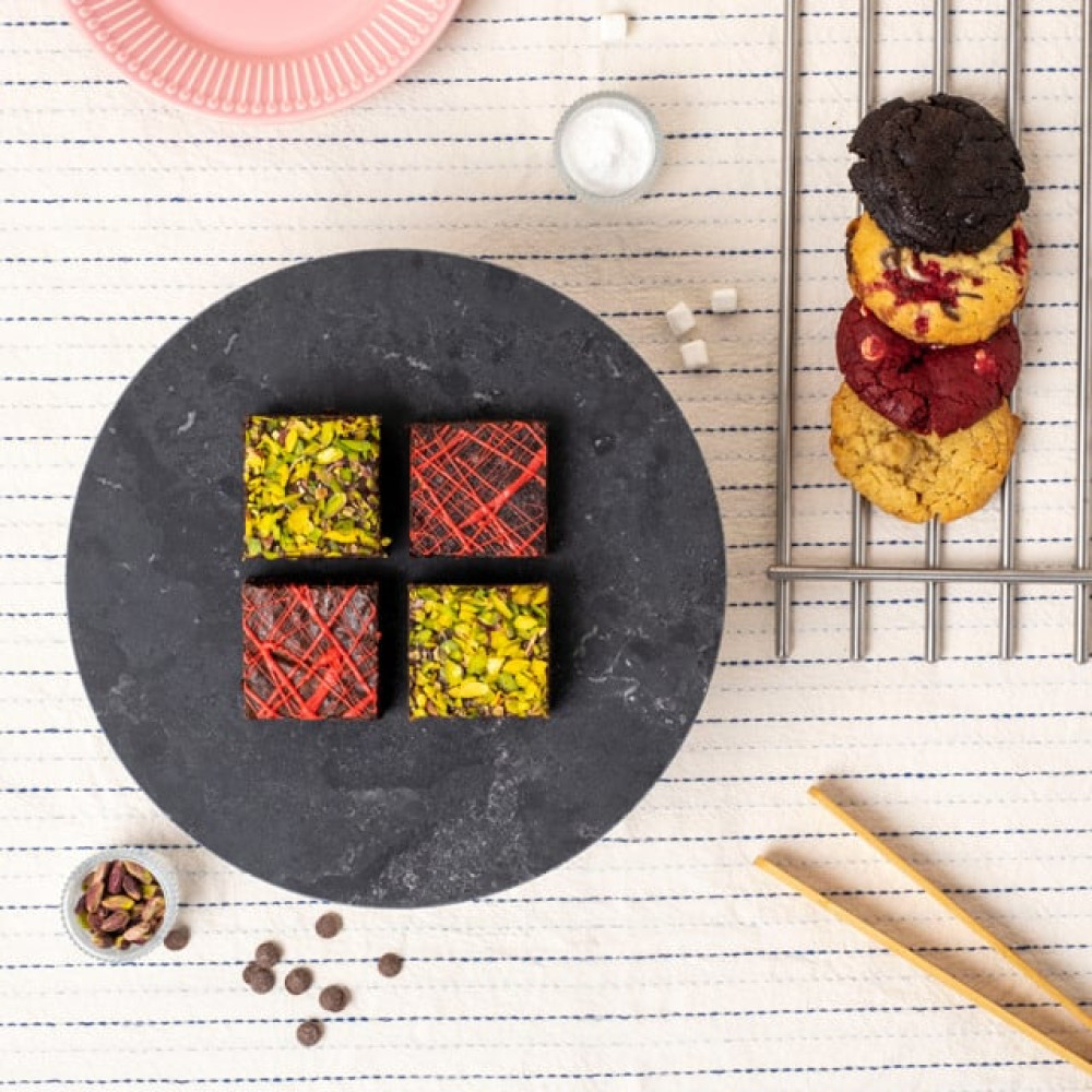 Seçilmiş Lezzetler Brownie ve Cookie Kutusu - 8 Adet Kek Kalıpları Fiyatı