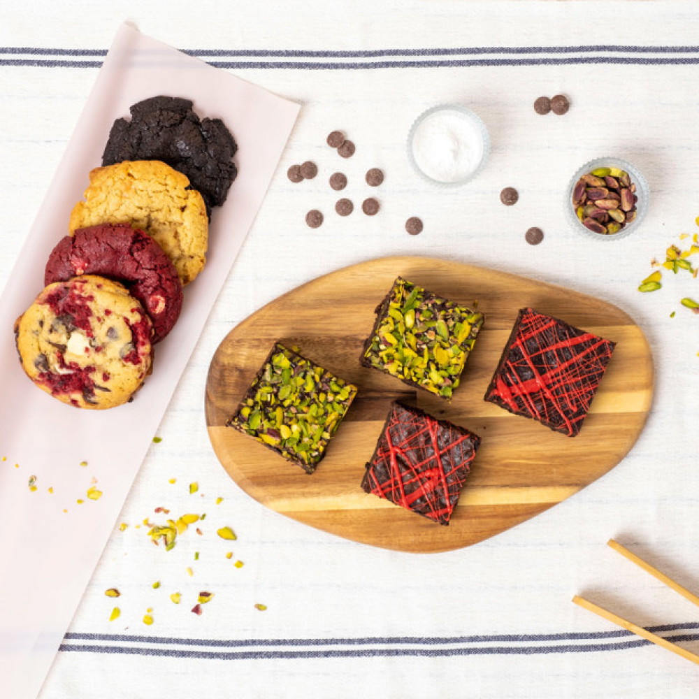 Seçilmiş Lezzetler Brownie ve Cookie Kutusu - 8 Adet
