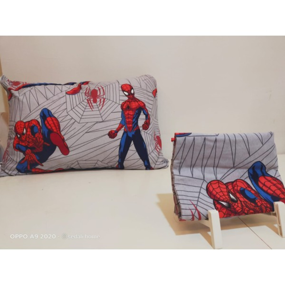 Sedali Home Örümcek Adamlı Yastık Kılıfı 1 Adet - 50 x 70 cm - Kırmızı Yastık Kılıfı Fiyatı