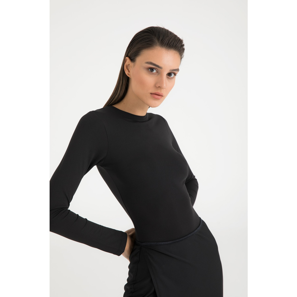 SHEISMONO Soft Touch Yuvarlak Yaka Bluz Siyah M Beden Bluz Fiyatı