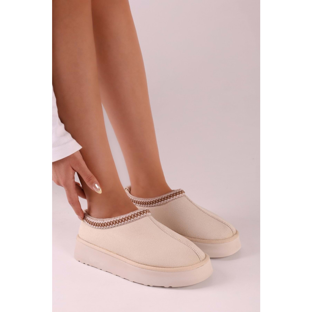 Shoeberry Kadın Uggps Bej İçi Tüylü Kısa Süet Düz Terlik Bej Tekstil 37 Beden Unisex Sandalet Fiyatı