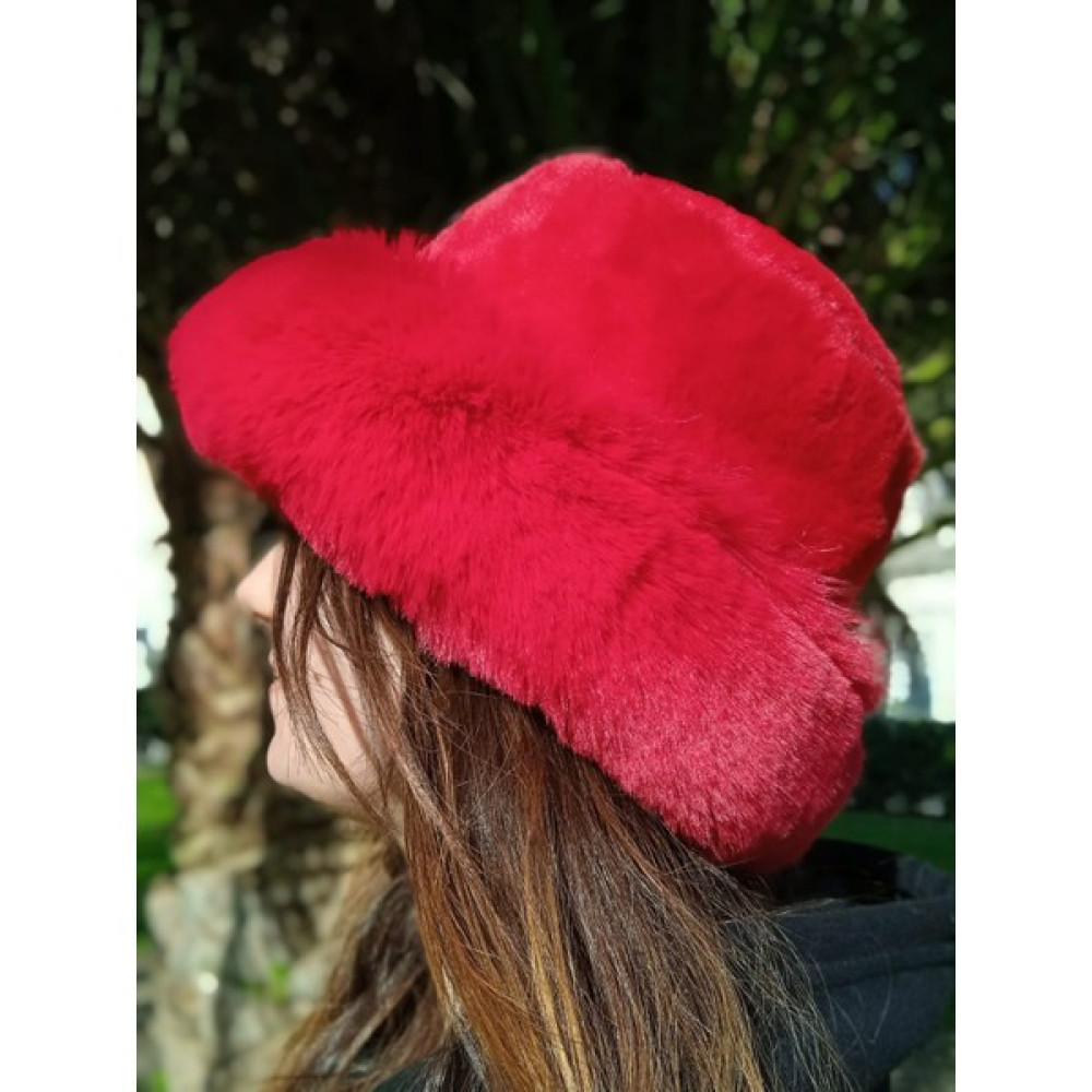 Shopiolog Pofidik Peluş Şapka Kışlık Suni Kürk Kalpak Kabarık Kova Şapka Kadın Şapkası Fiyatı