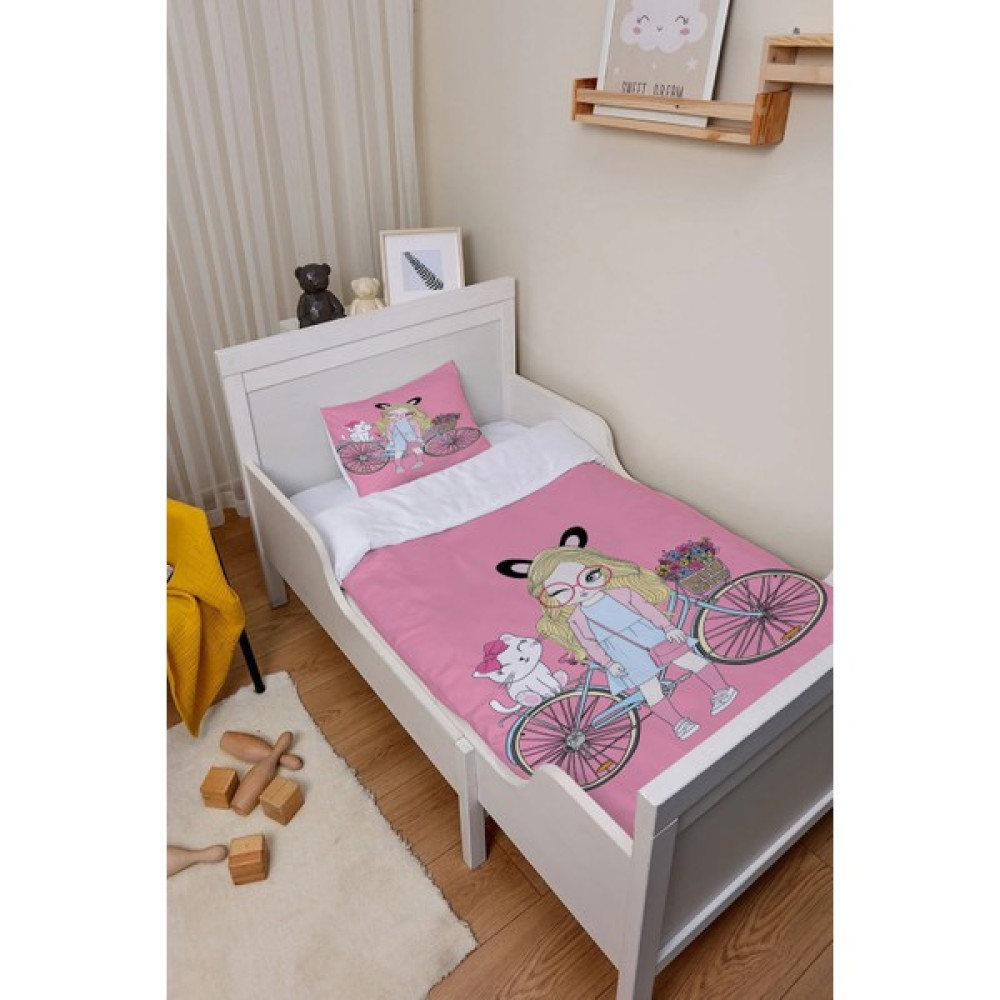 Showy Baby Bisikletli Kız ve Kedi Desenli Bebek Nevresim Takımı - 100 x 150 cm - Renkli Bebek Nevresim Takımı Fiyatı