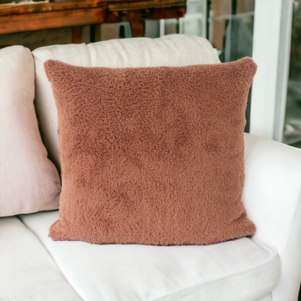 Sk Home Çift Taraflı Kuzu Peluş Teddy Puffy Polar Dekoratif Hediyelik Kırlent Kılıfı(Puffy-06) - 43 x 43 cm - Taba Kırlent / Mobilya Yastığı Fiyatı