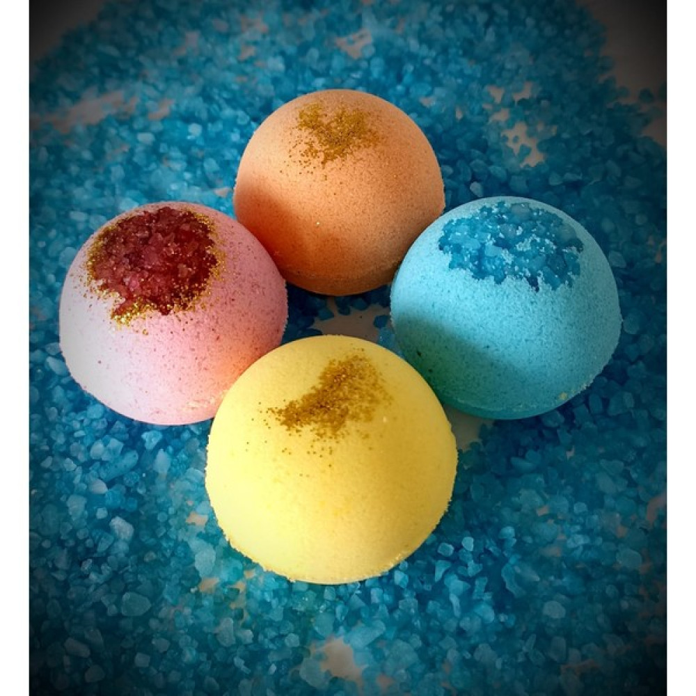 Starbathbomb 4'lü Gül & Vanilya & Okyanus & Portakal Doğal Banyo Topu- Nem Bombası 4 x 80 gr Duş Jelleri ve Banyo Köpükleri Fiyatı