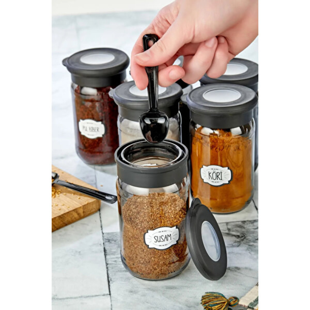 Stile Cucina Silikon Kapak Kaşıklı ve Etiketli Baharatlık Seti Etiketli Siyah 380 ml 6'lı Baharat Setleri & Baharatlıklar Fiyatı