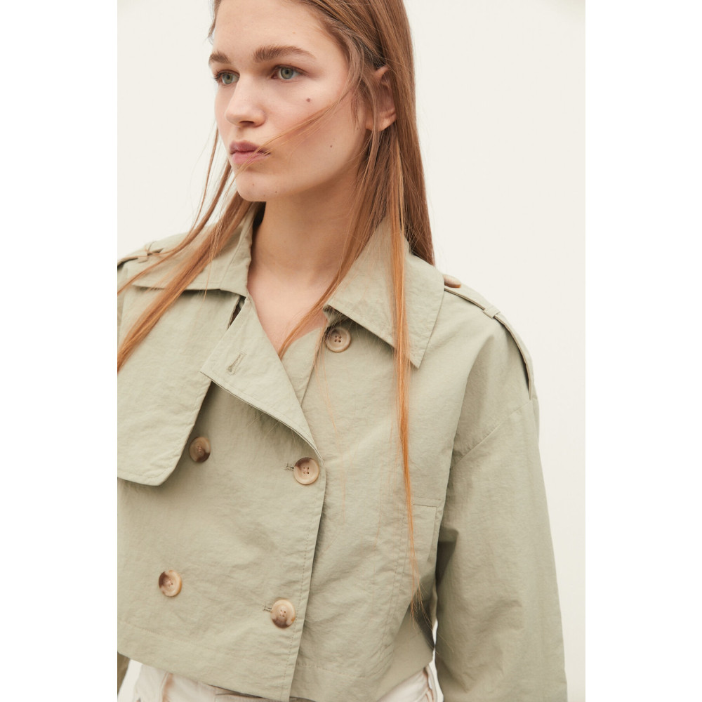 Stradivarius Kırışık Görünümlü Kısa Oversize Trençkot S Beden Kadın Trençkot Fiyatı