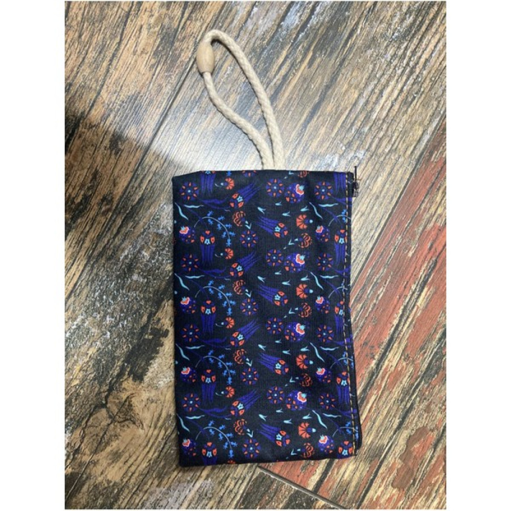 Street Bag Çiçek Motifli Esenli Baskılı Kalemlik , El Çantas , Baskılı Bez Çanta , Makyaj Çantası - Lacivert Makyaj Fırça ve Aksesuarları Fiyatı