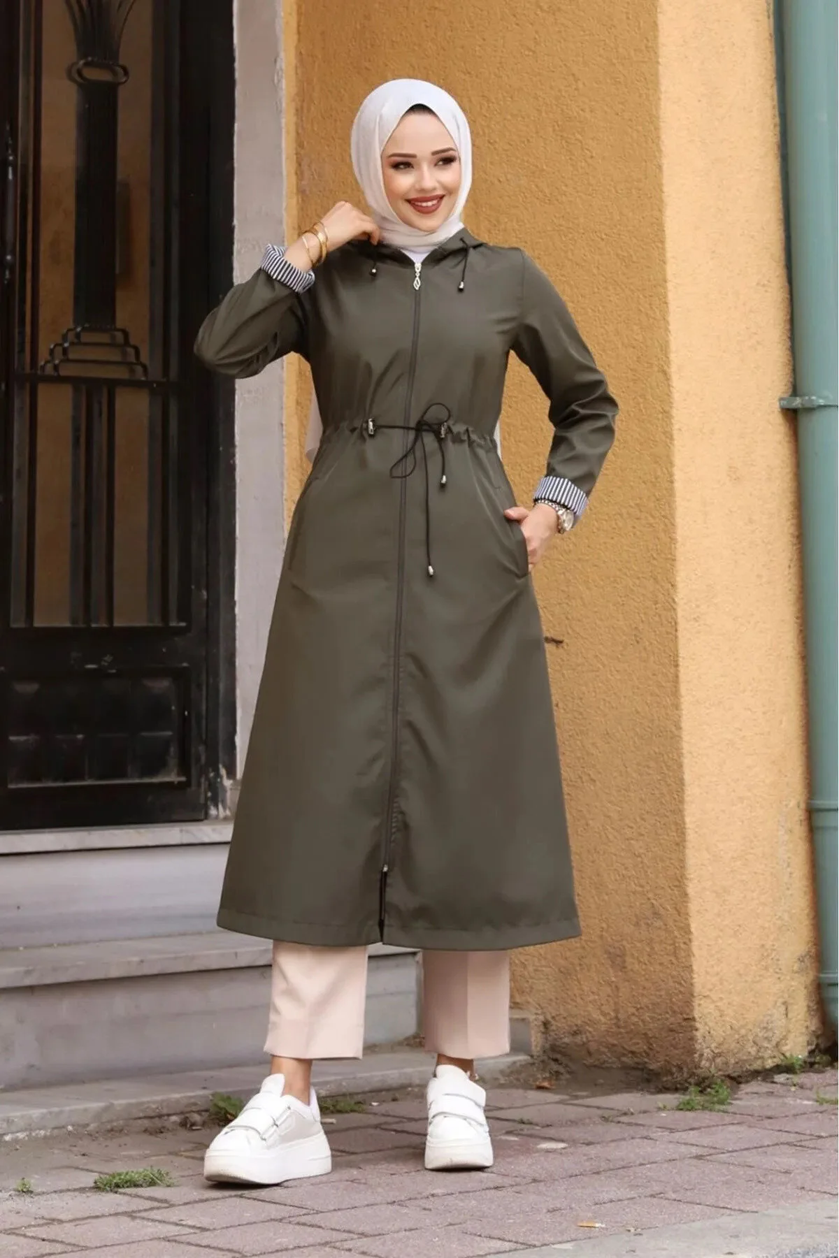 suffemoda Bileği Çizgili Kapüşonlu Trençkot 44 Beden" Tesettür Giyim Fiyatı