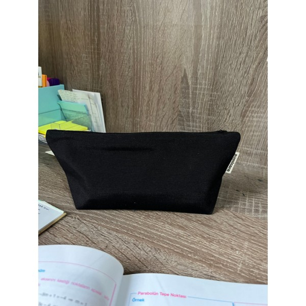 Sumicorn Design Soft Siyah Yıkanabilir Fermuarlı Tek Gözlü Bez Kalemlik Kalem Kutusu Cüzdan Makyaj Çantası Kalemlik (Kalem Kutusu) Fiyatı