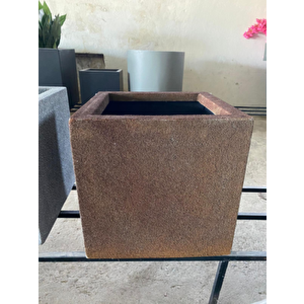 Sun Teknik Fiberglas Saksı 40x40x40 Cm Pas Rengi Saksı ve Aksesuarları Fiyatı