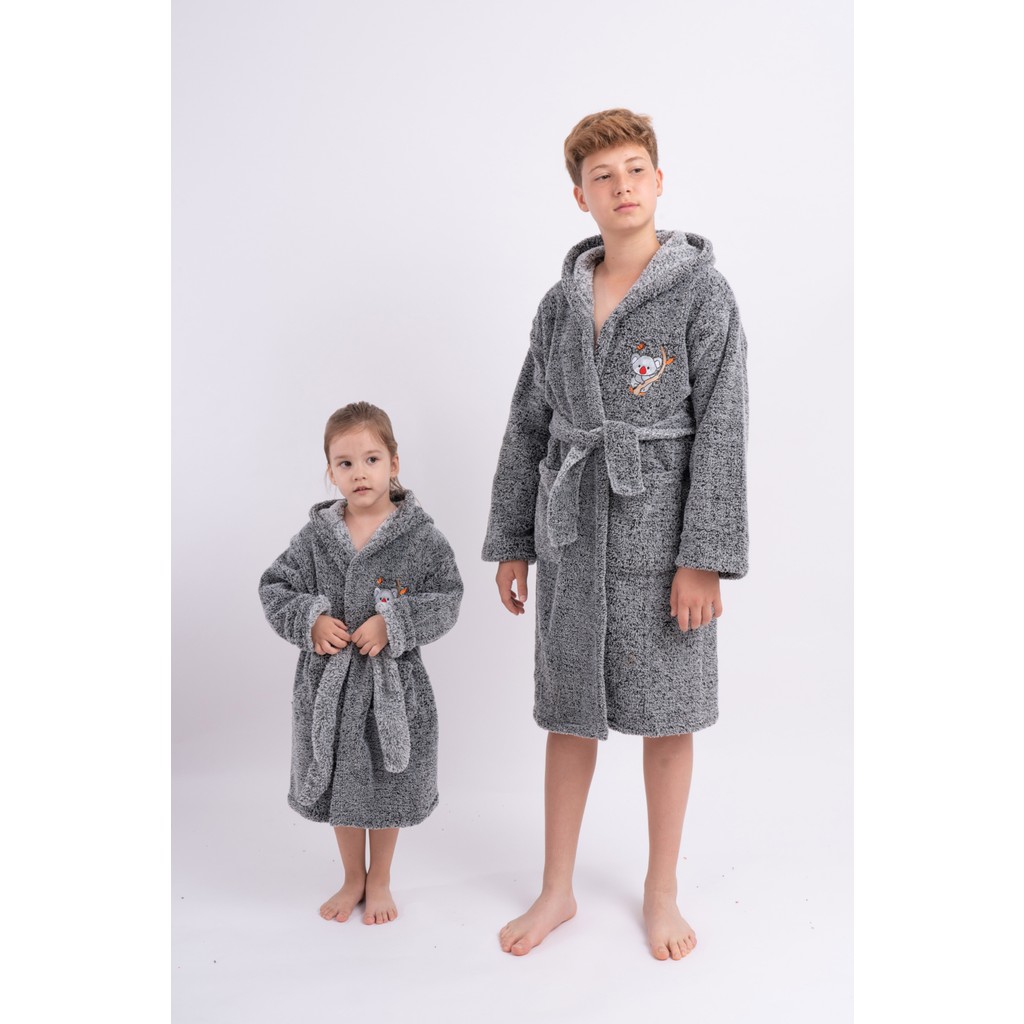 Sweet's Collection Koala Nakışlı Gri Kırçıllı Genç Çocuk Kapüşonlu Welsoft Peluş Sabahlık Anne Bebek Oyuncak Fiyatı