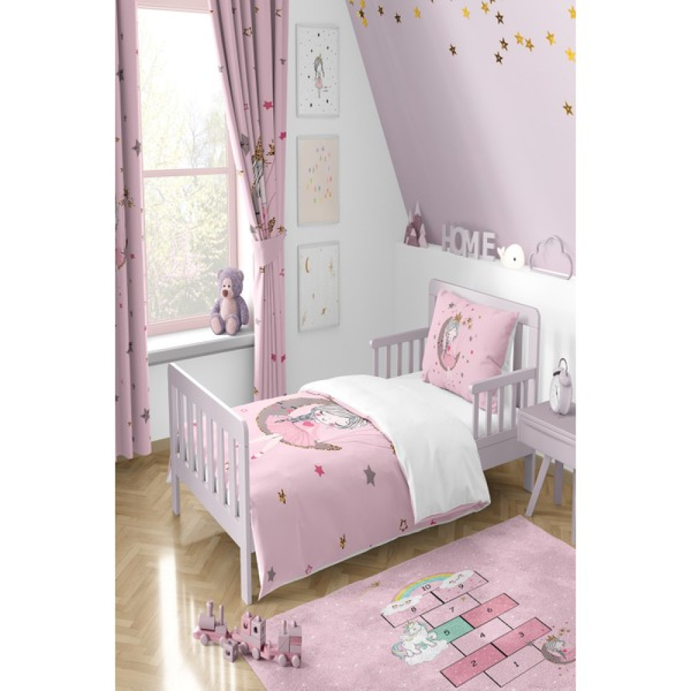 Talia Home Pembe Ay'da Oturan Kız Desenli Nevresim Takımı TLAN-280 - 160 x 220 cm Bebek Nevresim Takımı Fiyatı