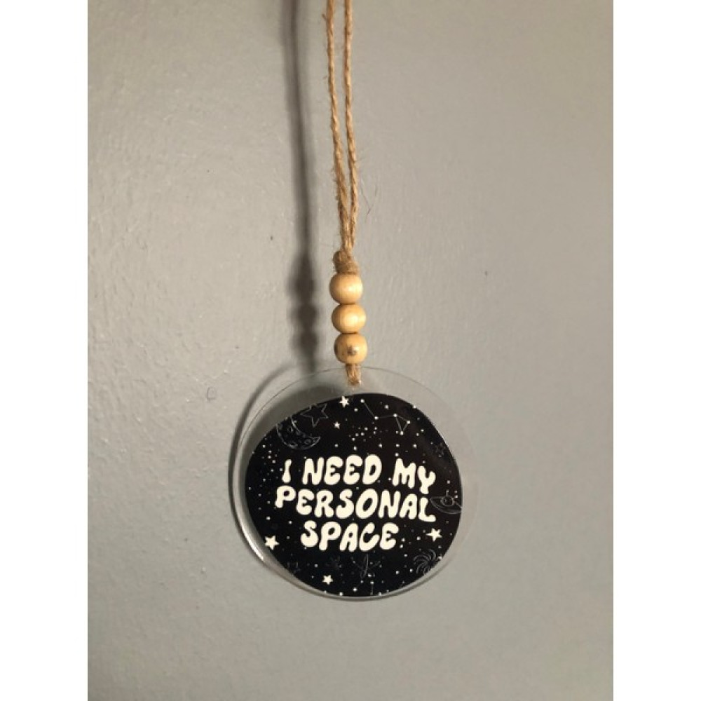 That Moment Yazılı Araba Süsü, I Need My Personal Space Uzay Dikiz Aynası Süsü, Arkadaşa Hediye, Oto Aksesuarı Oto Seyahat Ürünleri Fiyatı