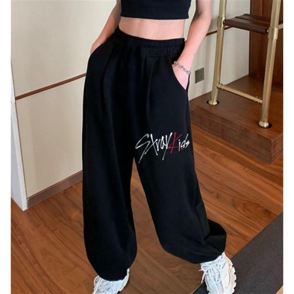 Touz Moda K-Pop Serisi Stray Kids Baskılı Oversize Unisex Siyah Eşofman Altı Kadın Eşofman Fiyatı