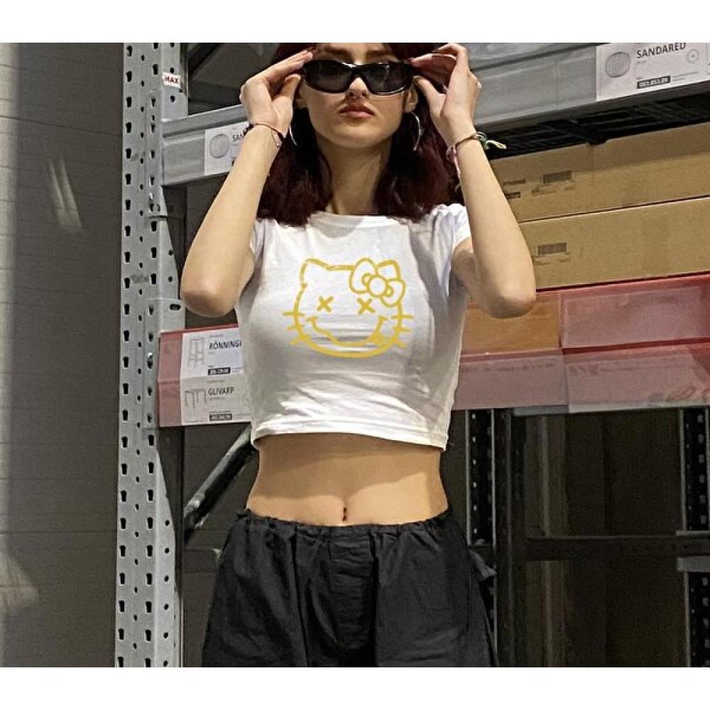 Touz Moda Smile Hello Kitty Baskılı Beyaz Crop Bluz Fiyatı
