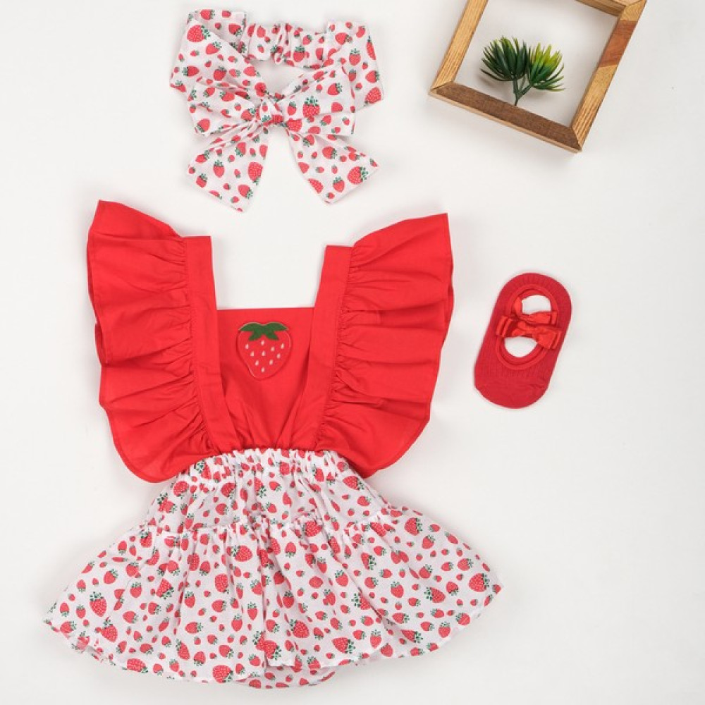 Trend Sizde Kırmızı Çilek Salopet Bandana Çorap Romper Takım Bebek Giysi Takım Fiyatı