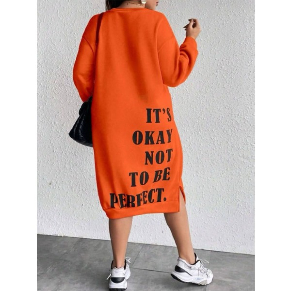 Trendseninle Turuncu Yanları Yırtmaçlı Arkası Yazılı Oversize Midi Boy Elbise Elbise Fiyatı