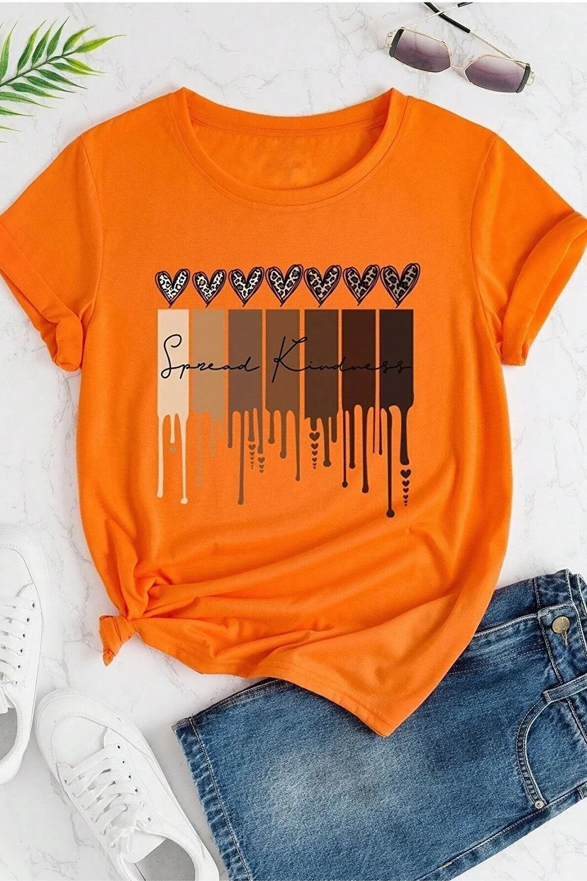 Only Trendwear  Unisex Leopar Kalp Baskılı Oversize T-Shirt Bayan T-shirt Fiyatı