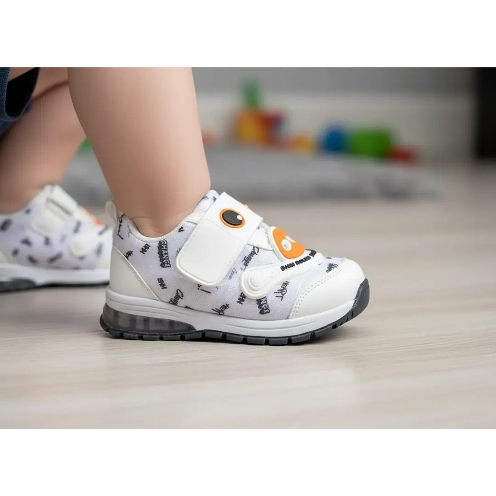 Tuğba Ortopedi 024 Çocuk Işıklı Sneaker Ayakkabılar ve Çantalar Fiyatı
