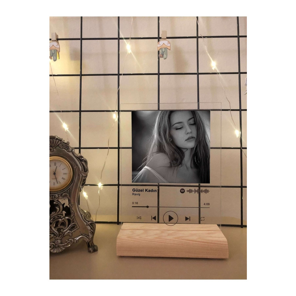 Tugicase Spotify Pleksi Plak Barkodlu Kişiye Özel Hediye - Sevgiliye Hediye Arkadaşa Hediye Doğum Günü Hediye Hediyelik Eşya Fiyatı