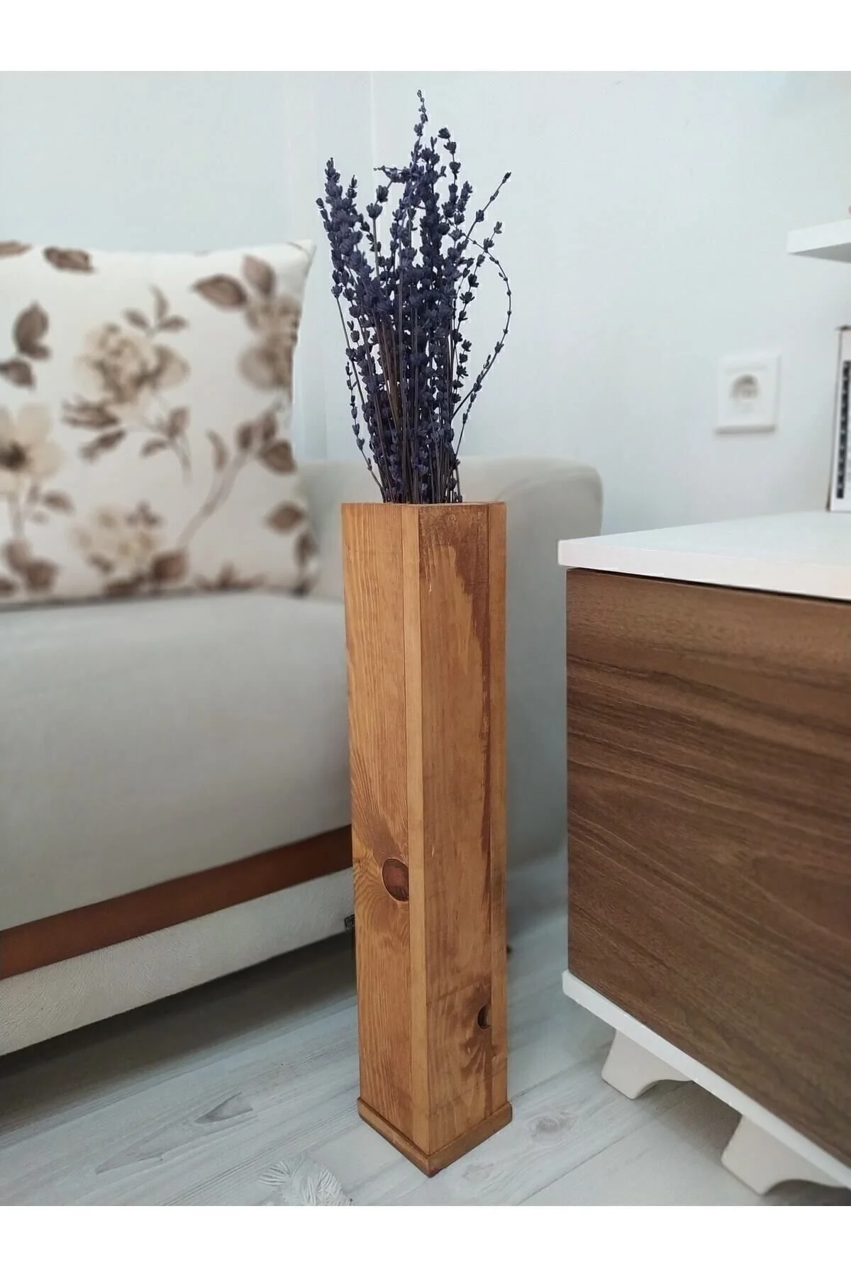 Üzüm Yaprağı Ahşap Vazo Pampas Yapay Çiçek Vazosu Uzun Biblo 49 Cm" Vazo Fiyatı