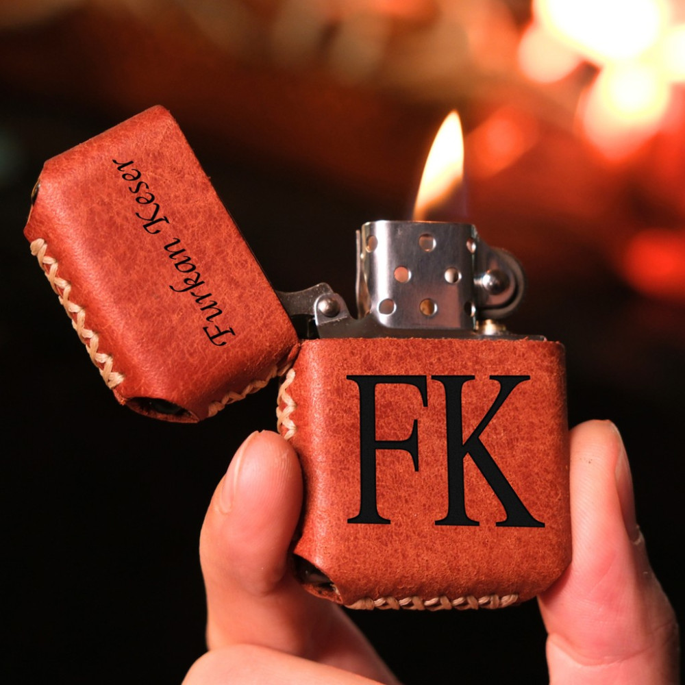 Vagave Benzinli Çakmak Hakiki Deri El Yapımı Zippo Tarzı Çakmak İsme Özel Deri Kaplama Benzinli Erkek Çakmak Hediyelik Çakmak Doğum Günü Yıl Dönümü... Çakmak Fiyatı