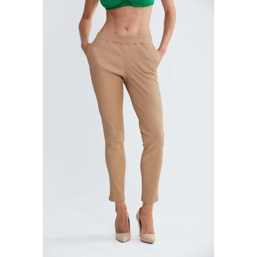 Valmenti Kadın Bej Hakiki Deri Pantolon Deri Pantolon 846 V1020 Byn Dr Pantalon Y23 Kadın Pantolon Fiyatı