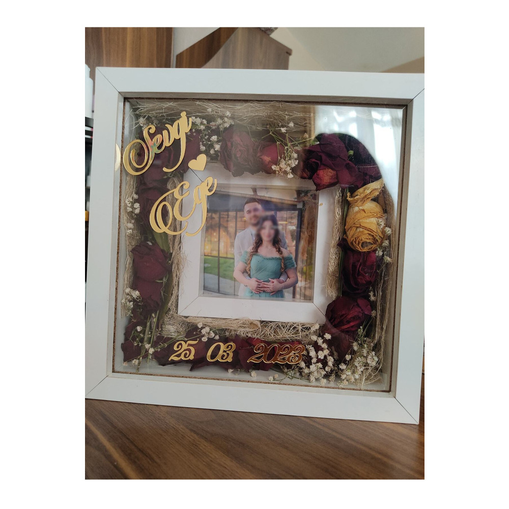 Verda Çerçeve 25x25 Cm Fotoğraf Bölümlü Ledli Isimli Anı Çerçevesi! Yeni Trend Anı Çerçevesi Resim & Fotoğraf Çerçevesi Fiyatı