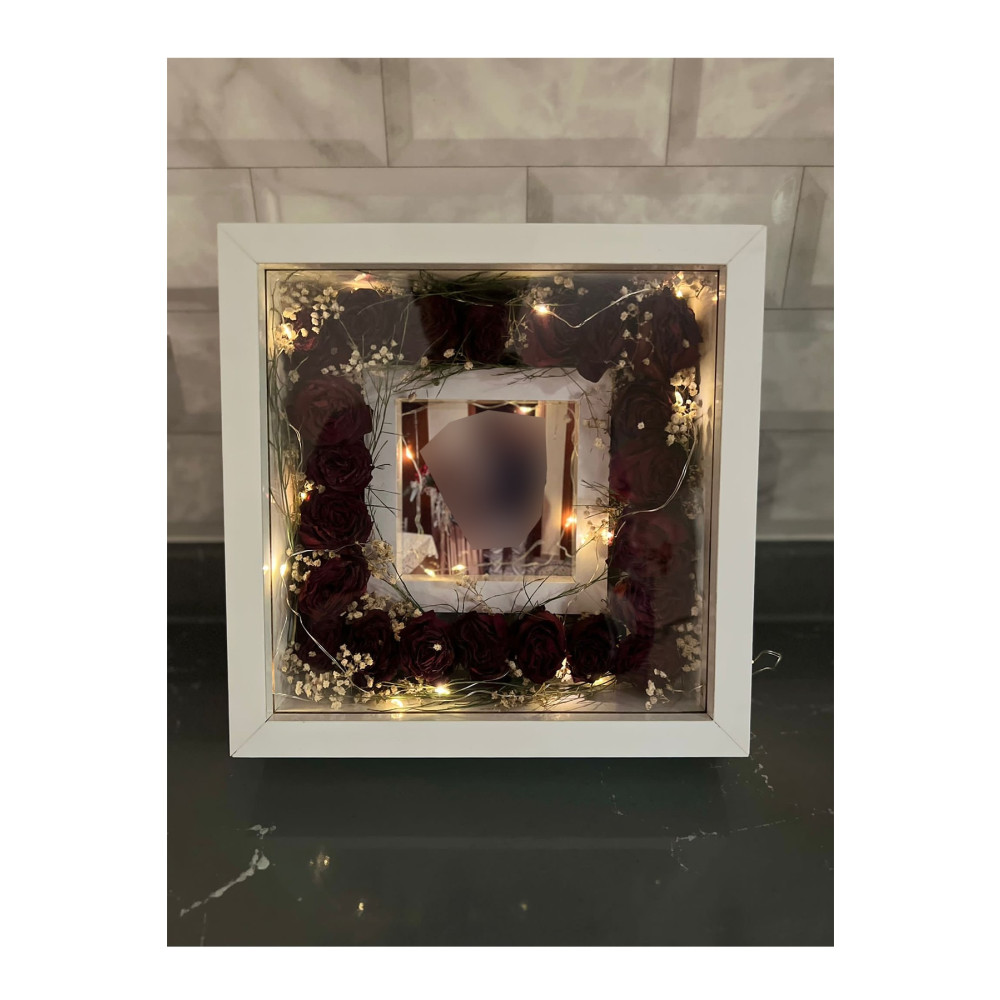 Verda Çerçeve 25x25 Ledli Fotoğraf Bölümlü Çerçeve Gül Tasarımlarınız Için Masa Lambası Fiyatı