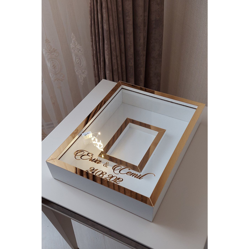 Verda Çerçeve 30x40 Cm Gold-beyaz Ledli Fotoğraf Bölümlü Tasarım Gül Kutusu Anı Çerçevesi! Ayna Çerçeve! Resim & Fotoğraf Çerçevesi Fiyatı