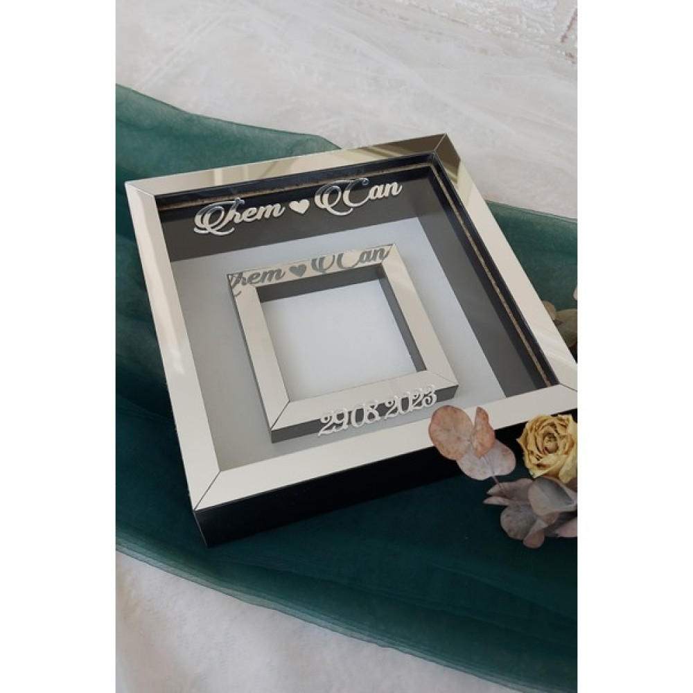 Verda Çerçeve Ledli 25X25 cm Fotoğraf Bölümlü Siyah-Gümüş Renk Verda Anı Çerçevesi-6 cm Derinlikli Anı Çerçevesi Resim & Fotoğraf Çerçevesi Fiyatı