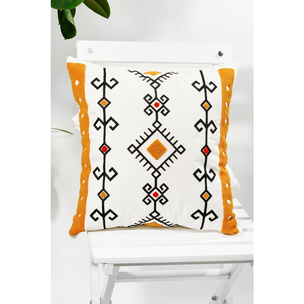 Verra Home Punch Nakışlı Kırlent Kılıfı 45 x 45 cm - Geleneksel Desenli - Turuncu - Siyah Kırlent / Mobilya Yastığı Fiyatı