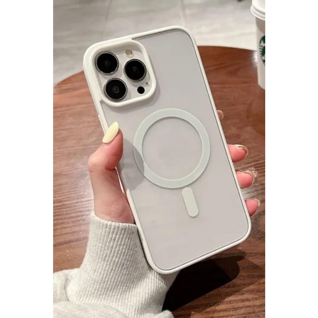 Vip Case Apple iPhone 16 Pro Max Uyumlu Magsafe Wireless Şarj Özellikli Silikon Kamera Çıkıntılı Rema Kılıf - Beyaz Cep Telefonu Kılıfı Fiyatı