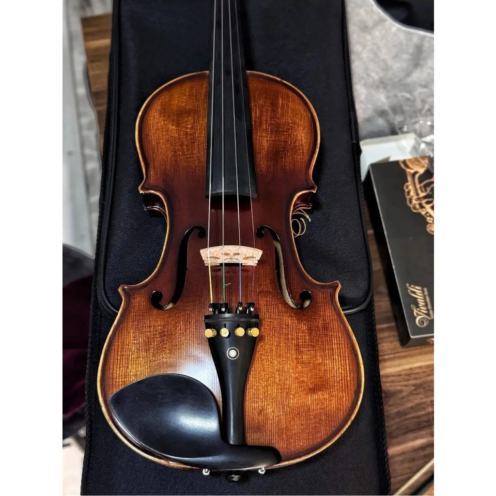 Vivaldi VL-904A Keman 4/4, Solid (Ağaç ), Abanoz Klavye Burgu ve çenelik, Sekizgen Kesit Yay, Yastık ve Susturucu Hediye. Klavye - Mouse Fiyatı