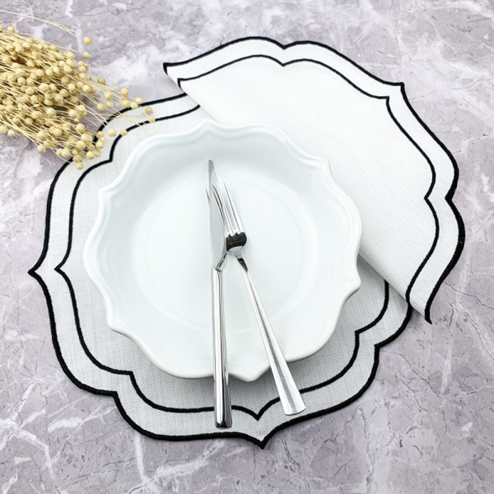 Weare2 Siyah Renkli Çift Sargı Nakışlı 2'li Amerikan Servis - 34 x 34 cm Amerikan Servis Fiyatı