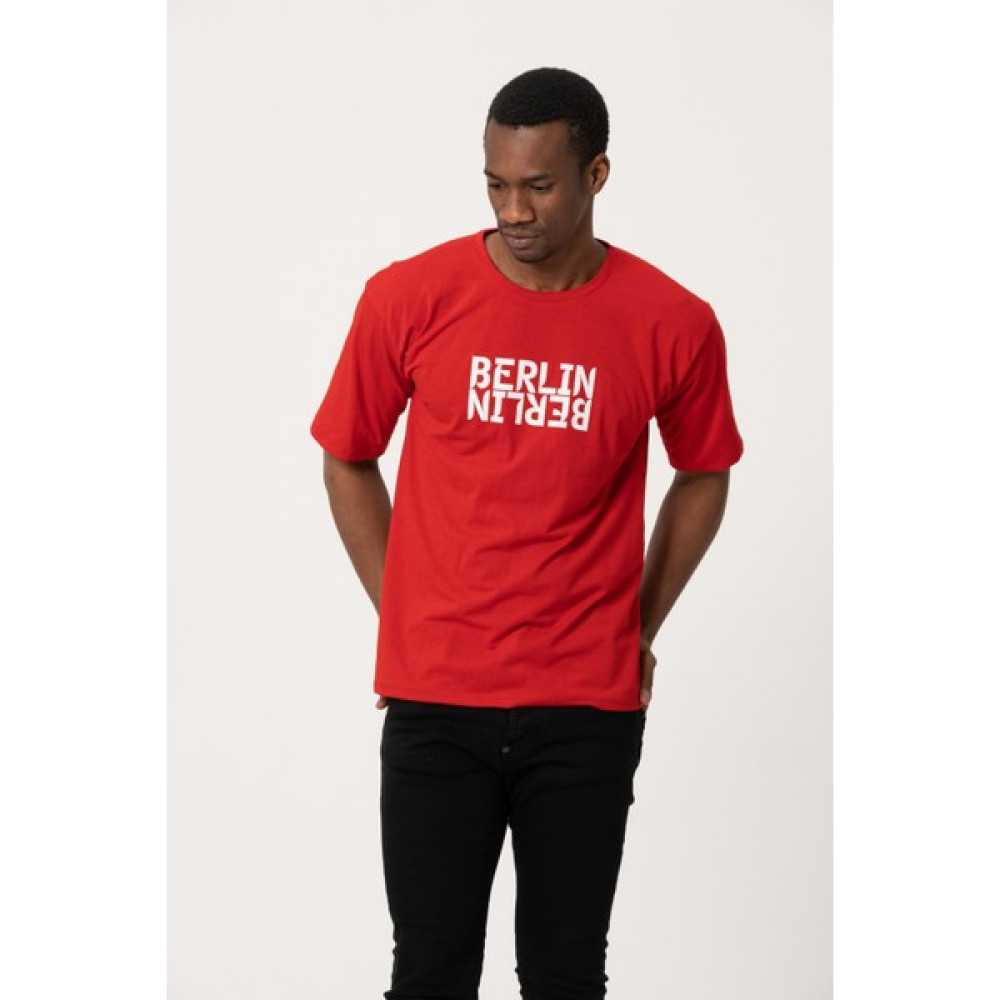 West Kombin Kırmızı Berlin Baskılı Oversize Tshirt Erkek T-shirt Fiyatı