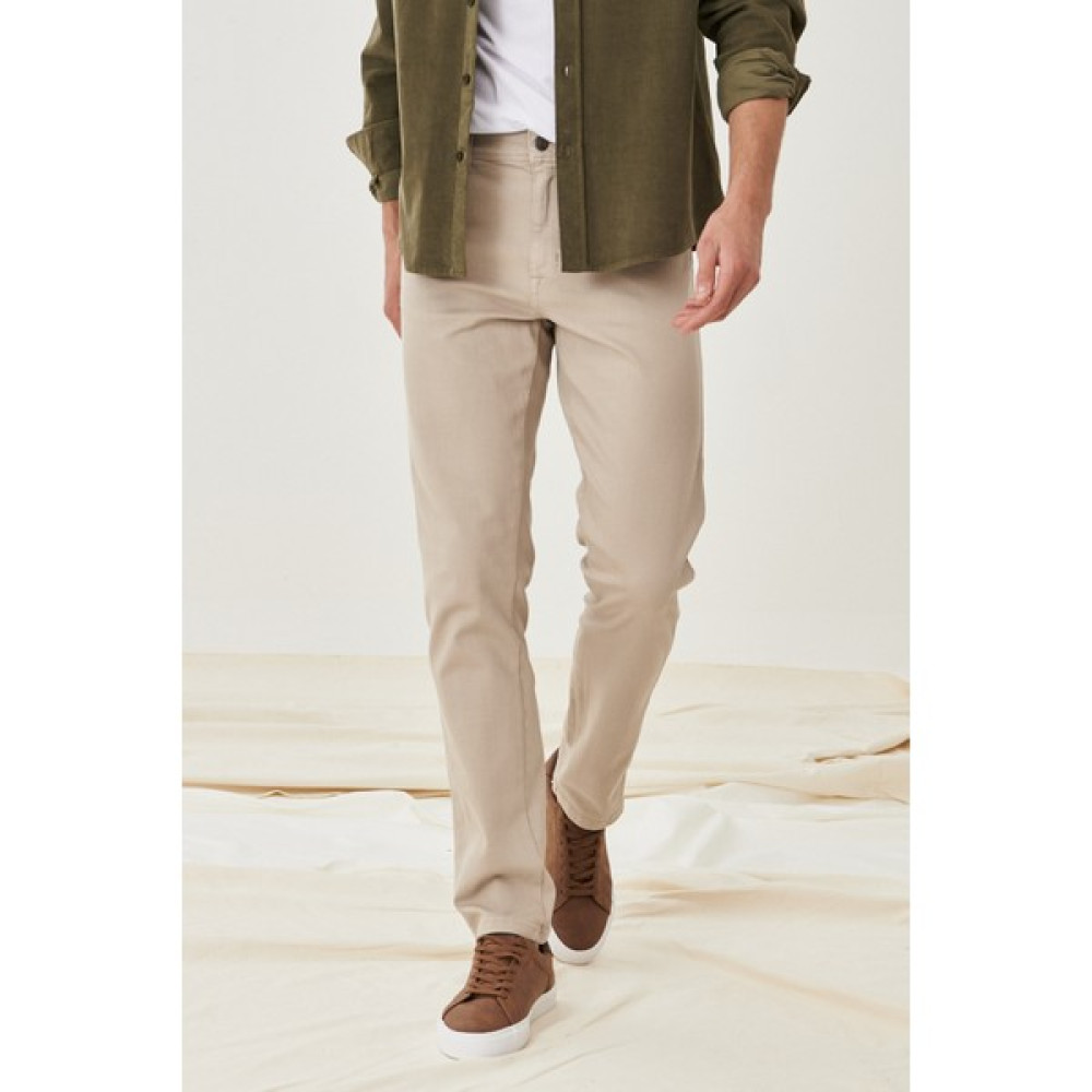 WRANGLER Erkek Texas Authentic Slim Fit Dar Kesim Normal Bel Bej Esnek Pantolon Erkek Pantolon Fiyatı