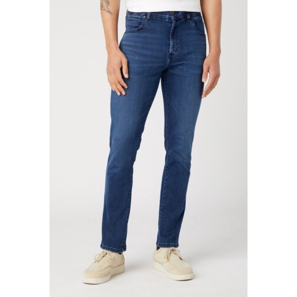 Wrangler Slim Fit Dar Kesim Düşük Bel Mavi Esnek Larston Jean Denim Kot Pantolon Erkek Jeans / Kot Pantolon Fiyatı
