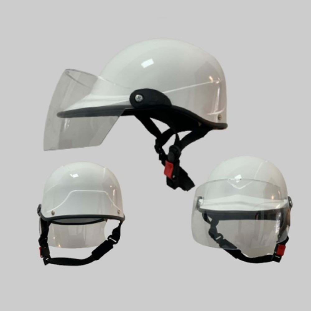 WututuMotors Jokey Kask Camlı Standart Beden Beyaz - Renkli Motorsiklet Kaskları Fiyatı