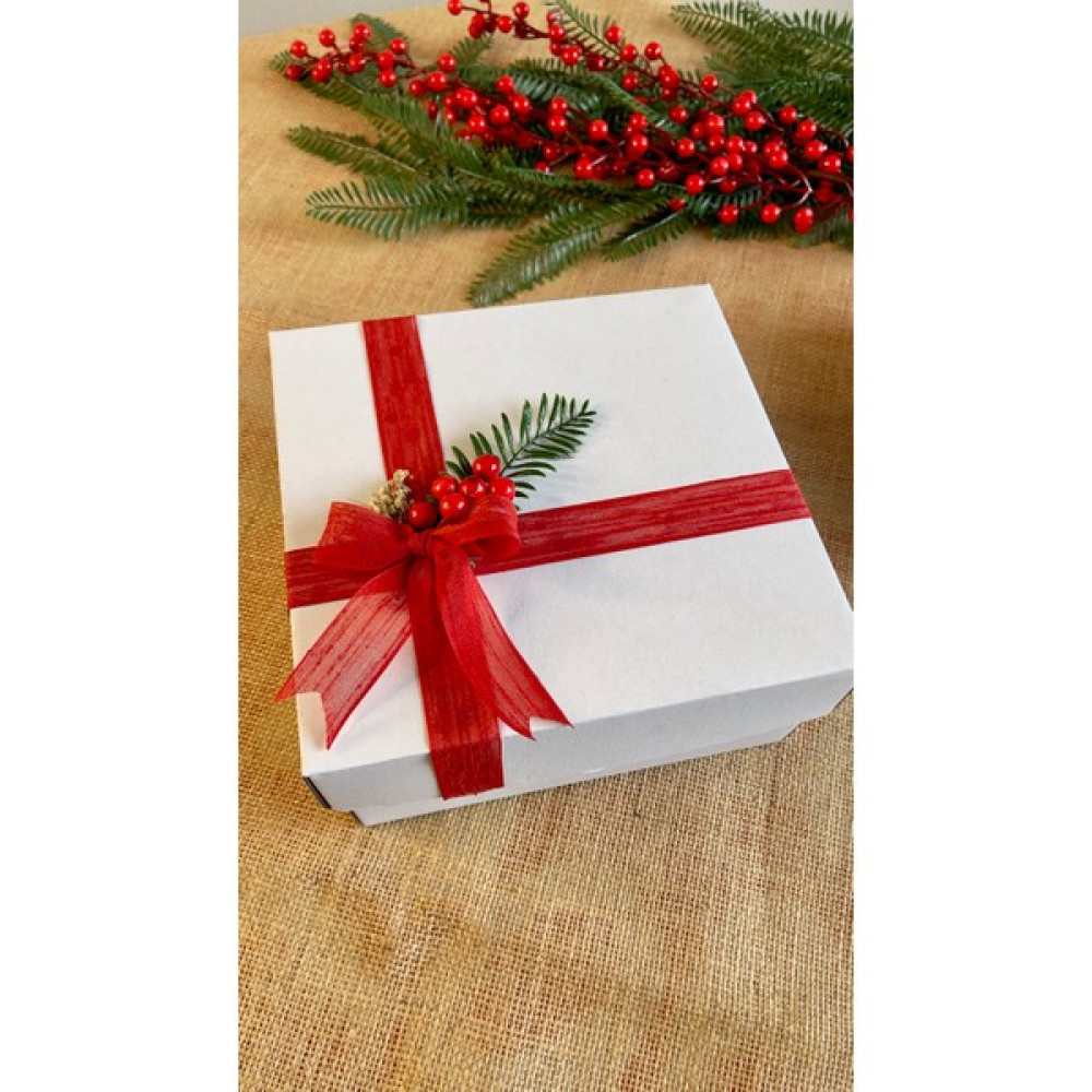 Yılbaşı Hediye Kutusu, Kokinalı, Kapaklı, Kırmızı Fiyonklu, Kırmızı Kırpıklı Hediye KUTUSU,20X20X9CM - Beyaz - Kırmızı Eşya Saklama Kutusu Fiyatı