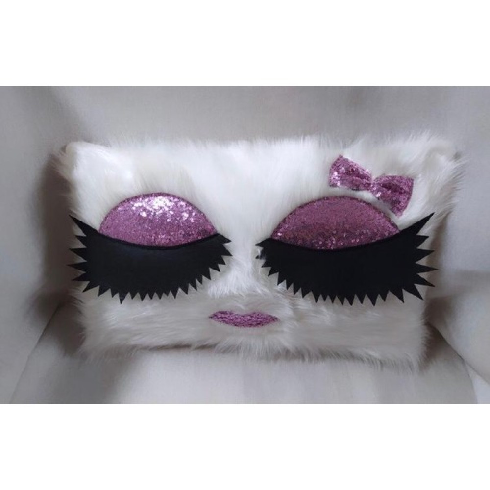 Yılmaz Home Kirpikli Peluş Kırlent Kılıfı - (Beyaz Peluş - Pembe Kirpik) - 30 x 50 cm - Beyaz Kırlent / Mobilya Yastığı Fiyatı