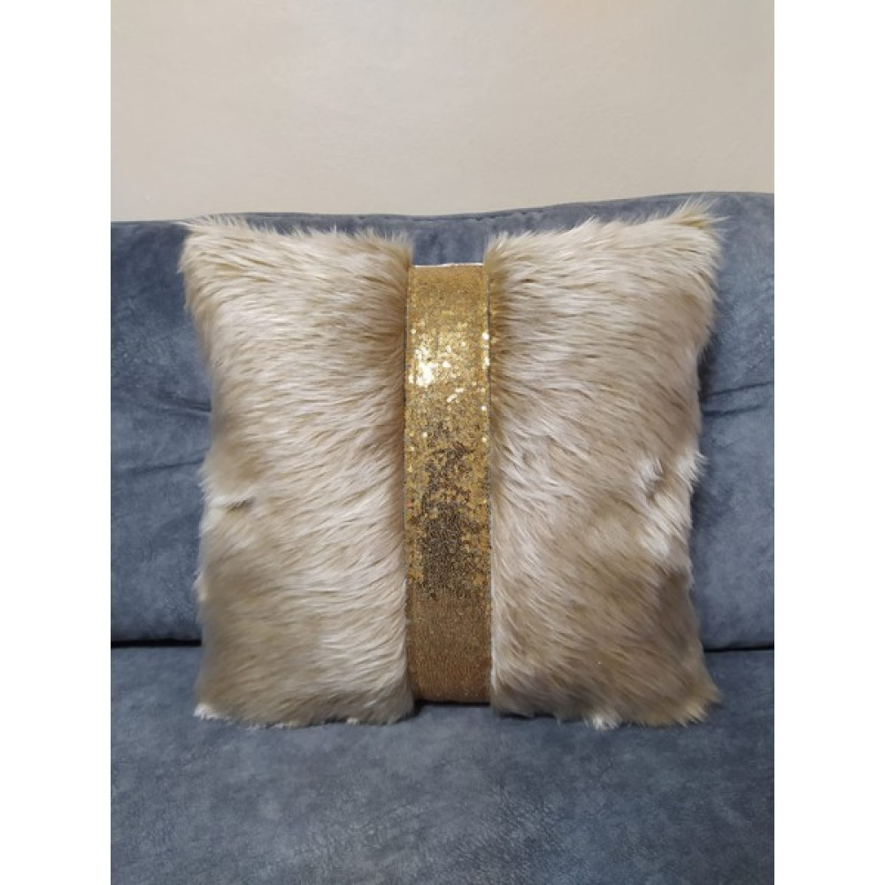 Yılmaz Home Peluş Şeritli Kırlent Kılıfı - (Vizon Peluş-Gold Şeritli) - 42 x 42 cm - Vizon Kırlent / Mobilya Yastığı Fiyatı