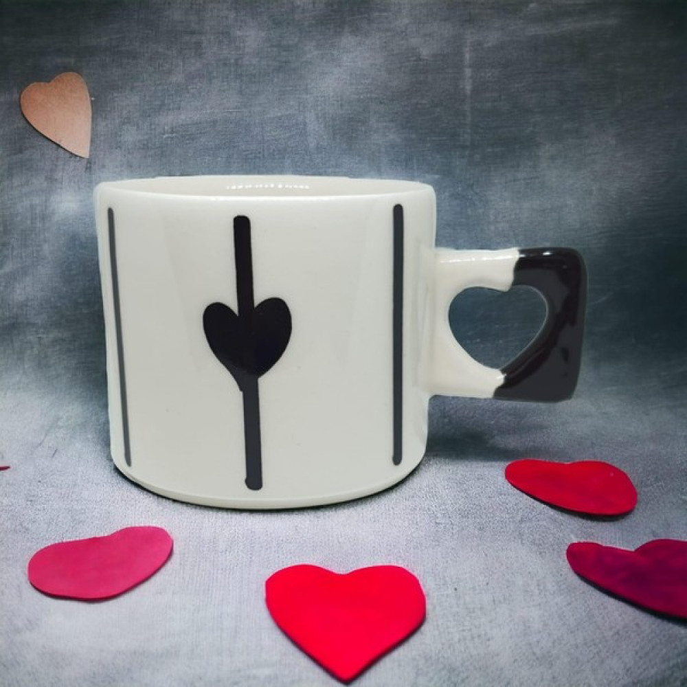 Zarif Siyah Kalp Desenli El Yapımı Doğal Seramik Kalp Kupa / Mug - Çay & Kahve Fincanı - Siyah - Beyaz Fincan / Bardak / Kahve Takımı Fiyatı