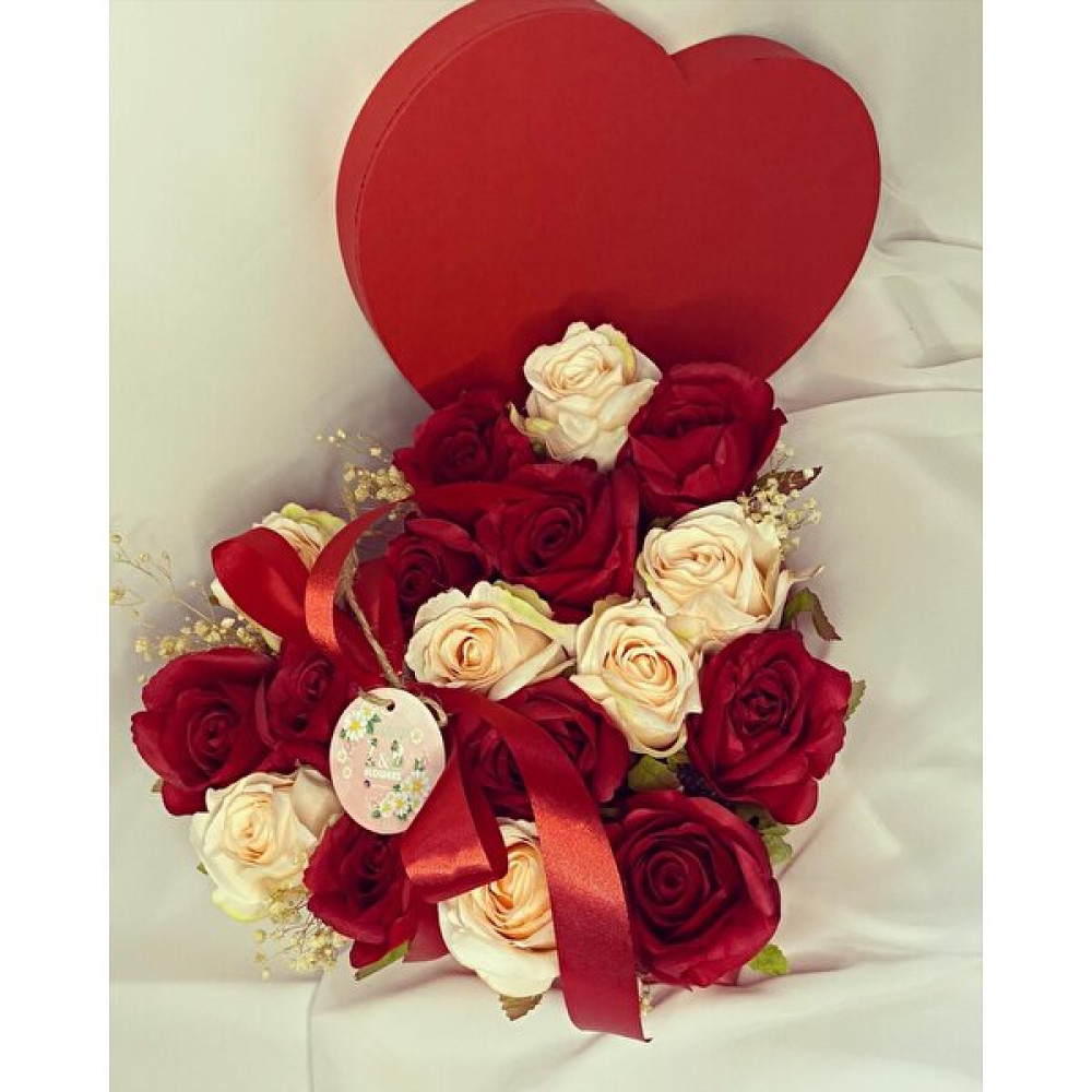 Zb Flowers Kalpli Kutuda Çiçek ,sevgililer Günü,sevgiliye,doğum Günü,hediye,çiçek,konsept Hediye Ev & Dekorasyon Aksesuarları Fiyatı