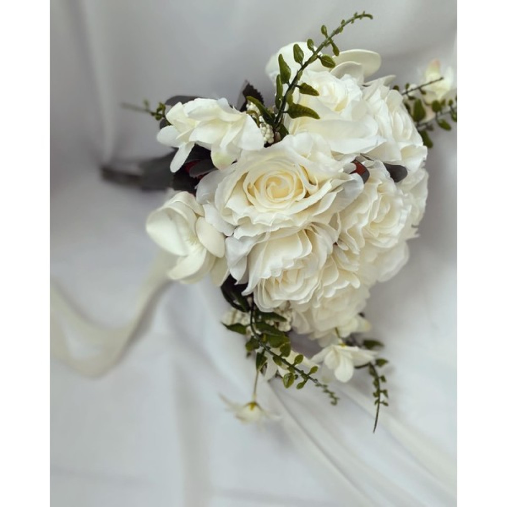Zb Flowers Krem Gül ve Manolya Çiçeği Gelin Buketi,söz Çiçeği,nikah Çiçeği,el Buketi Ev & Dekorasyon Aksesuarları Fiyatı