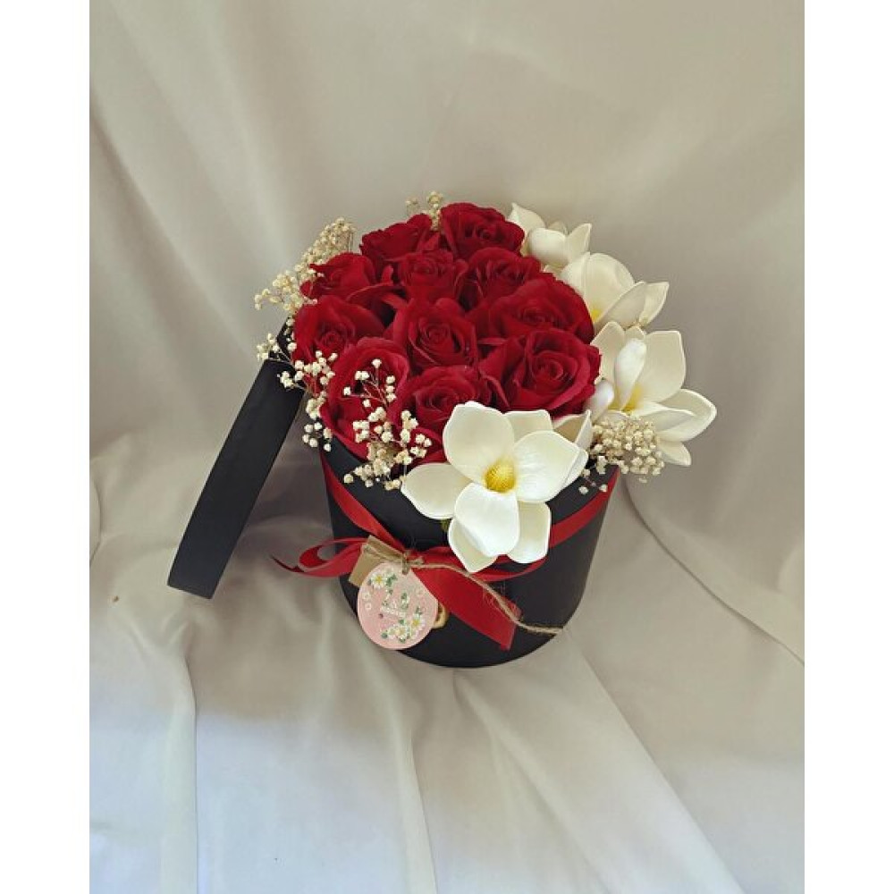 Zb Flowers Silindir Kutuda Kırmızı Gül Kız Isteme Çiçeği,sevgiliye Hediye,söz Çiçeği,hediye Çiçek,söz Çiçeği Ev & Dekorasyon Aksesuarları Fiyatı