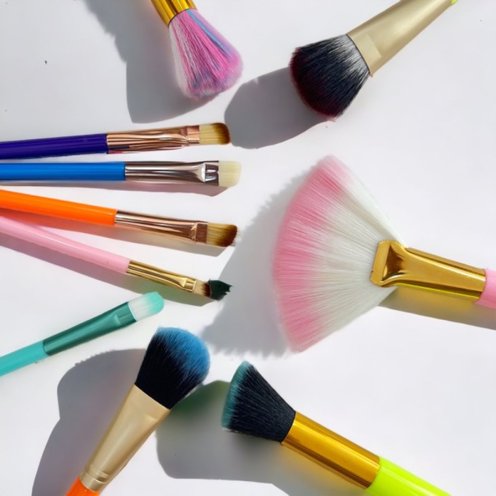 Zeyna Beauty 12'li Makyaj Fırça Seti Rengarenk Makyaj Fırça ve Aksesuarları Fiyatı