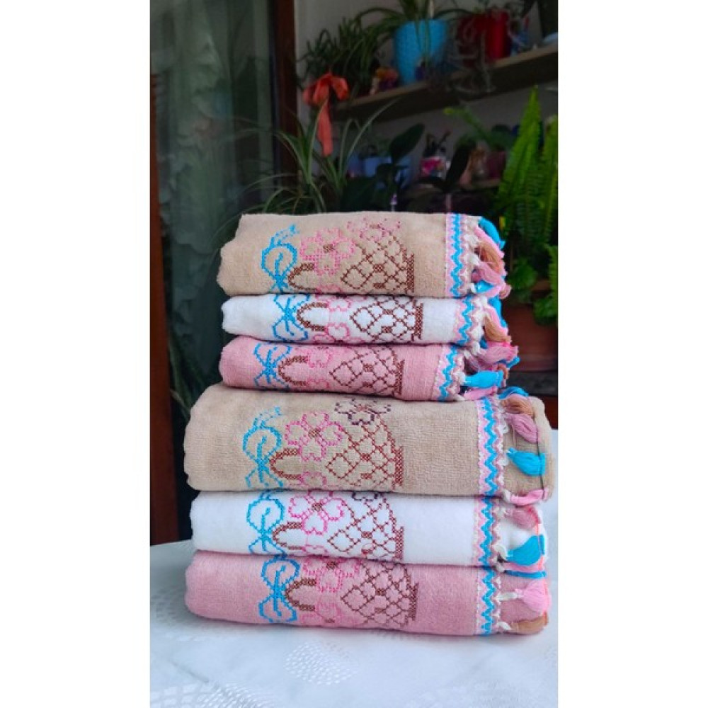 Z&N Style Annem Çeyizlik Kanaviçe Desenli Püsküllü Kadife Mutfak-El Seti (50X90 3 Adet 30X50 3 Adet) 6'lı Set - 50 x 90 cm - 30 x 50 cm El / Yüz Havlusu Fiyatı